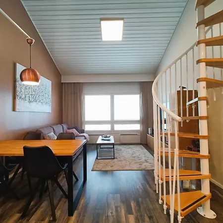 Naekoealahuoneisto 320 Syöte